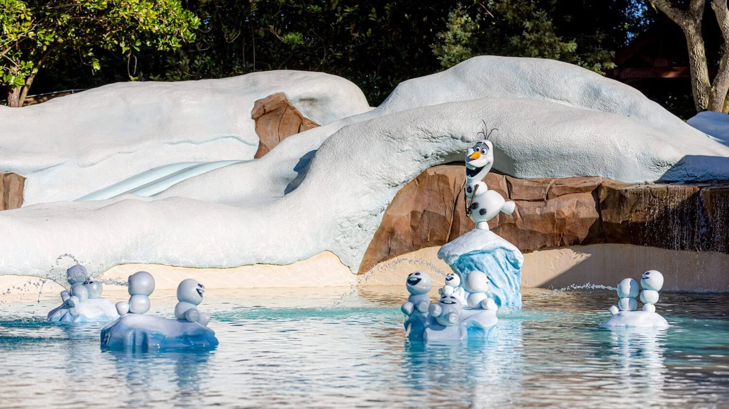 Snowgies and Olaf at Blizzard Beach