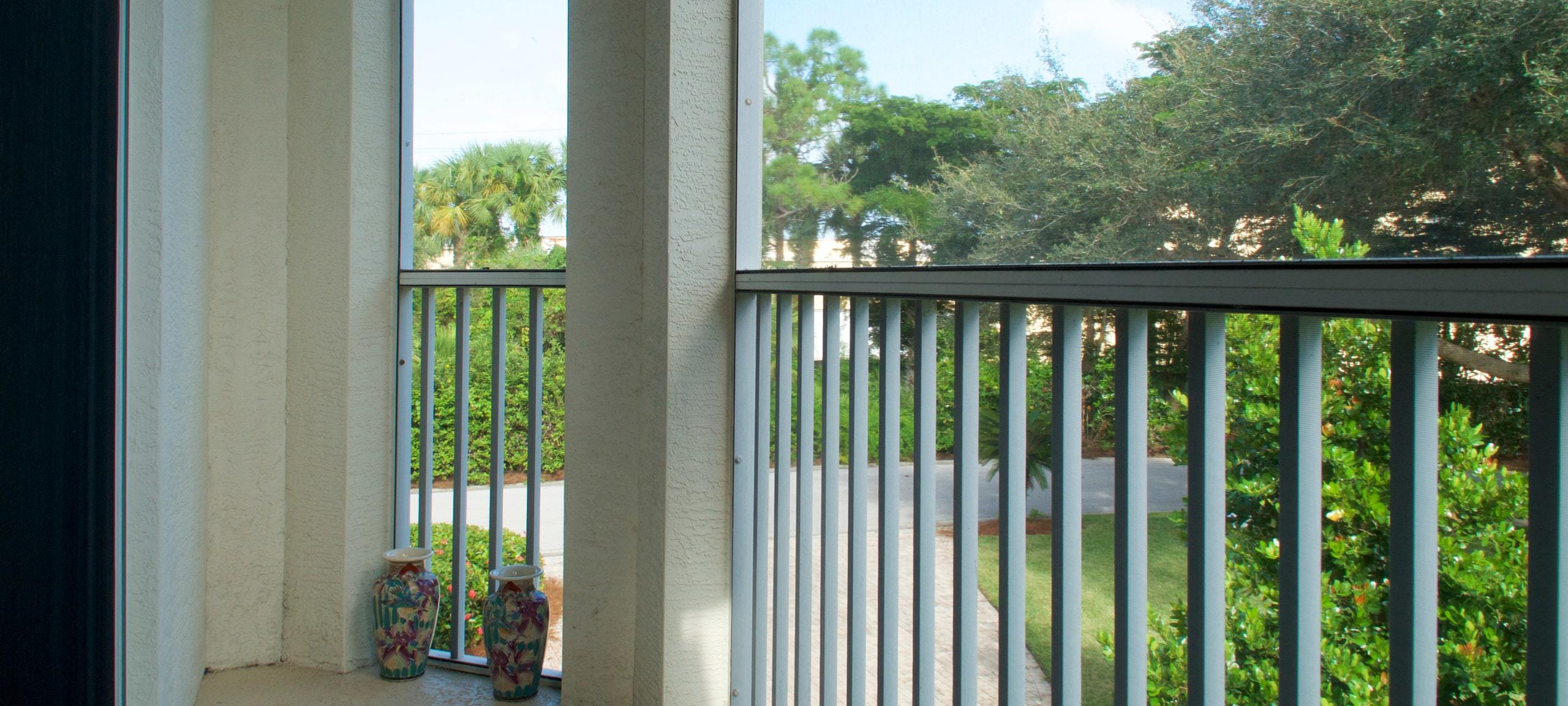 View from Florida condo balcony, typical of Reunion
